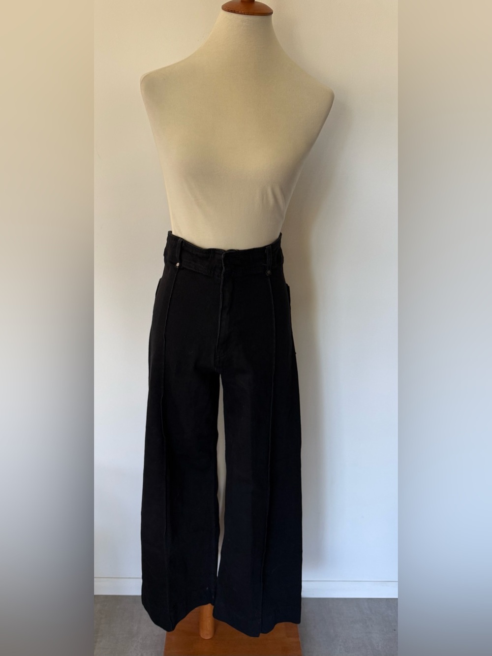 Zara Black Wide-Leg Trousers